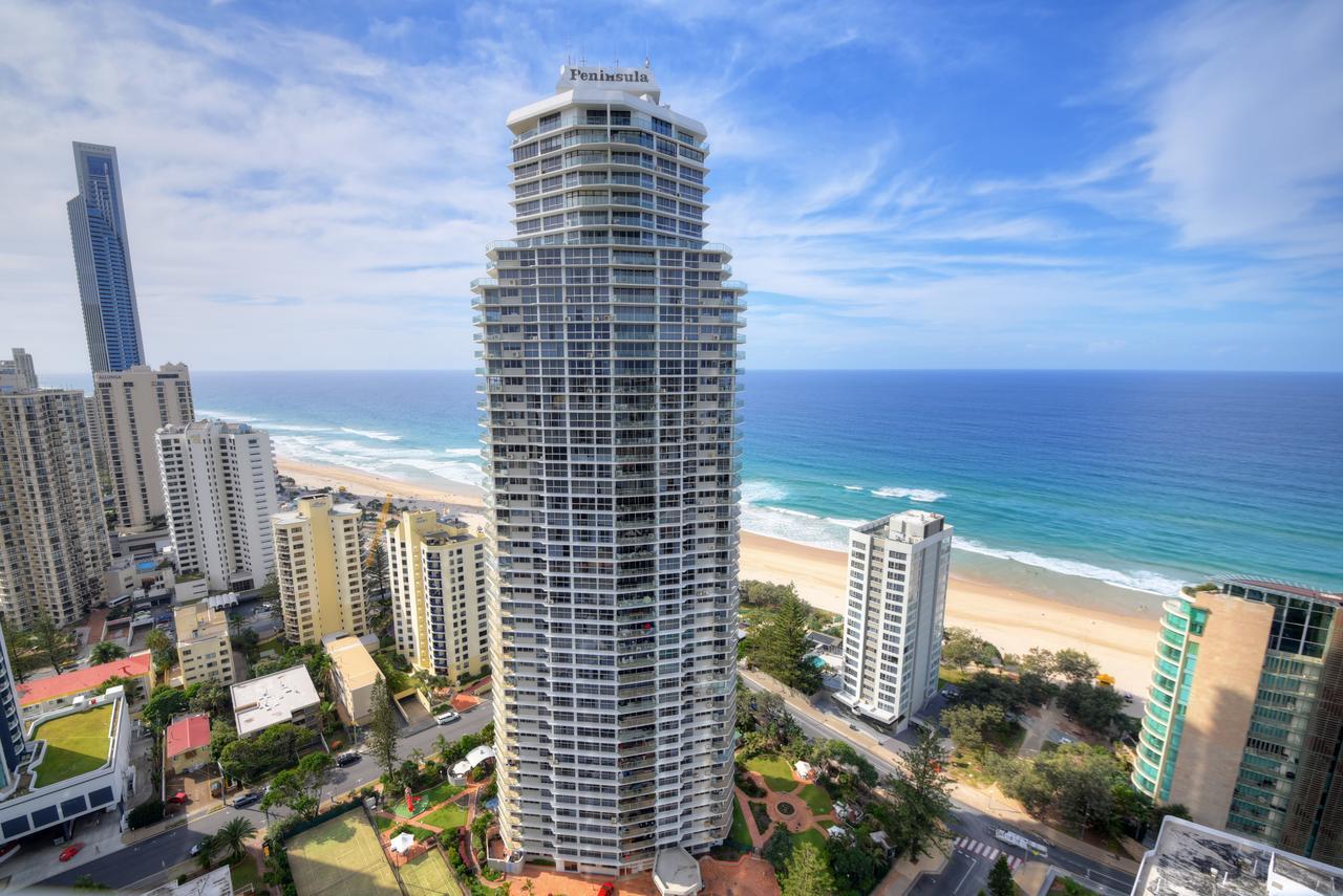 Private Apartment With Ocean Views At Q1 Resort Gold Coast Esterno foto