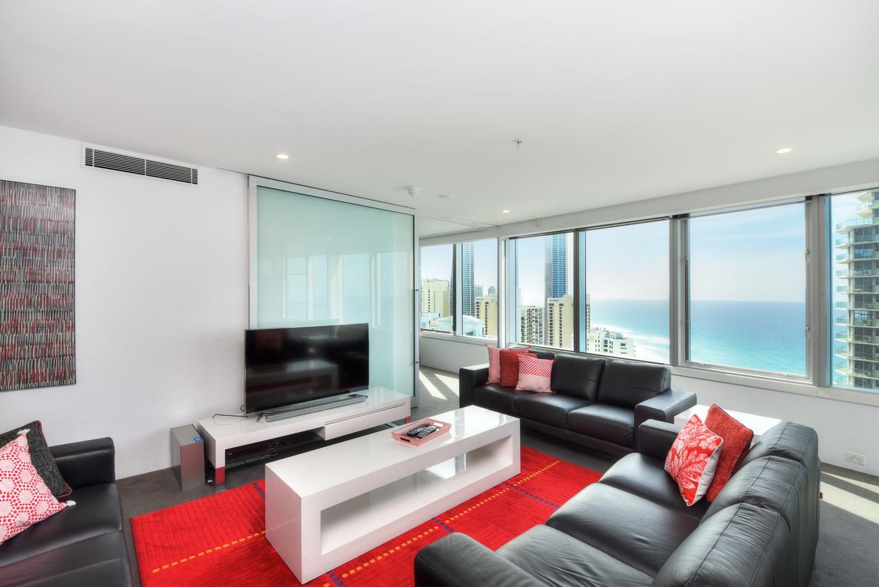 Private Apartment With Ocean Views At Q1 Resort Gold Coast Esterno foto