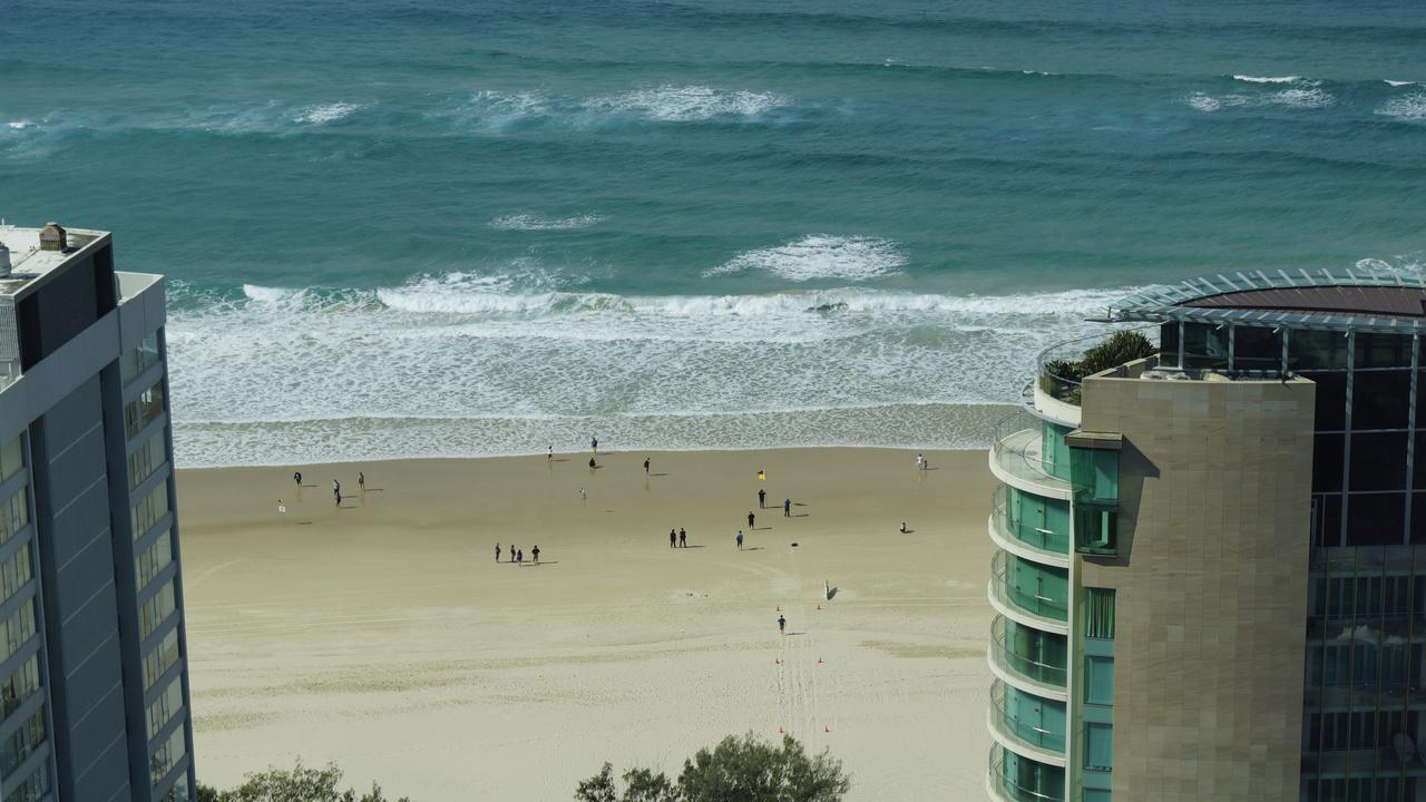 Private Apartment With Ocean Views At Q1 Resort Gold Coast Esterno foto