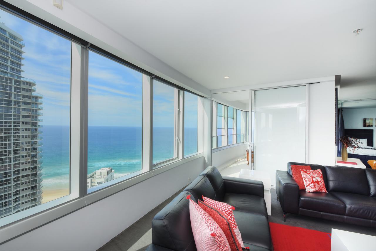 Private Apartment With Ocean Views At Q1 Resort Gold Coast Esterno foto